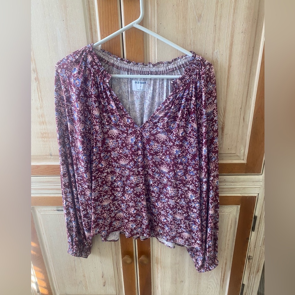 NWOT Old Navy Ladies Long sleeve Blouse -Size medium